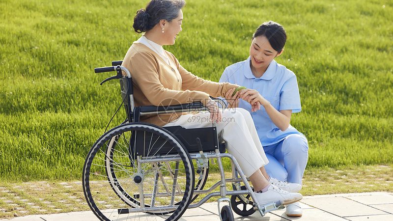 医养结合运营管理：如何评估报价与选择合适方案